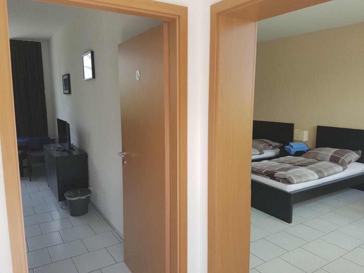 Pension Zum Bauhof ซวิคเคา ภายนอก รูปภาพ